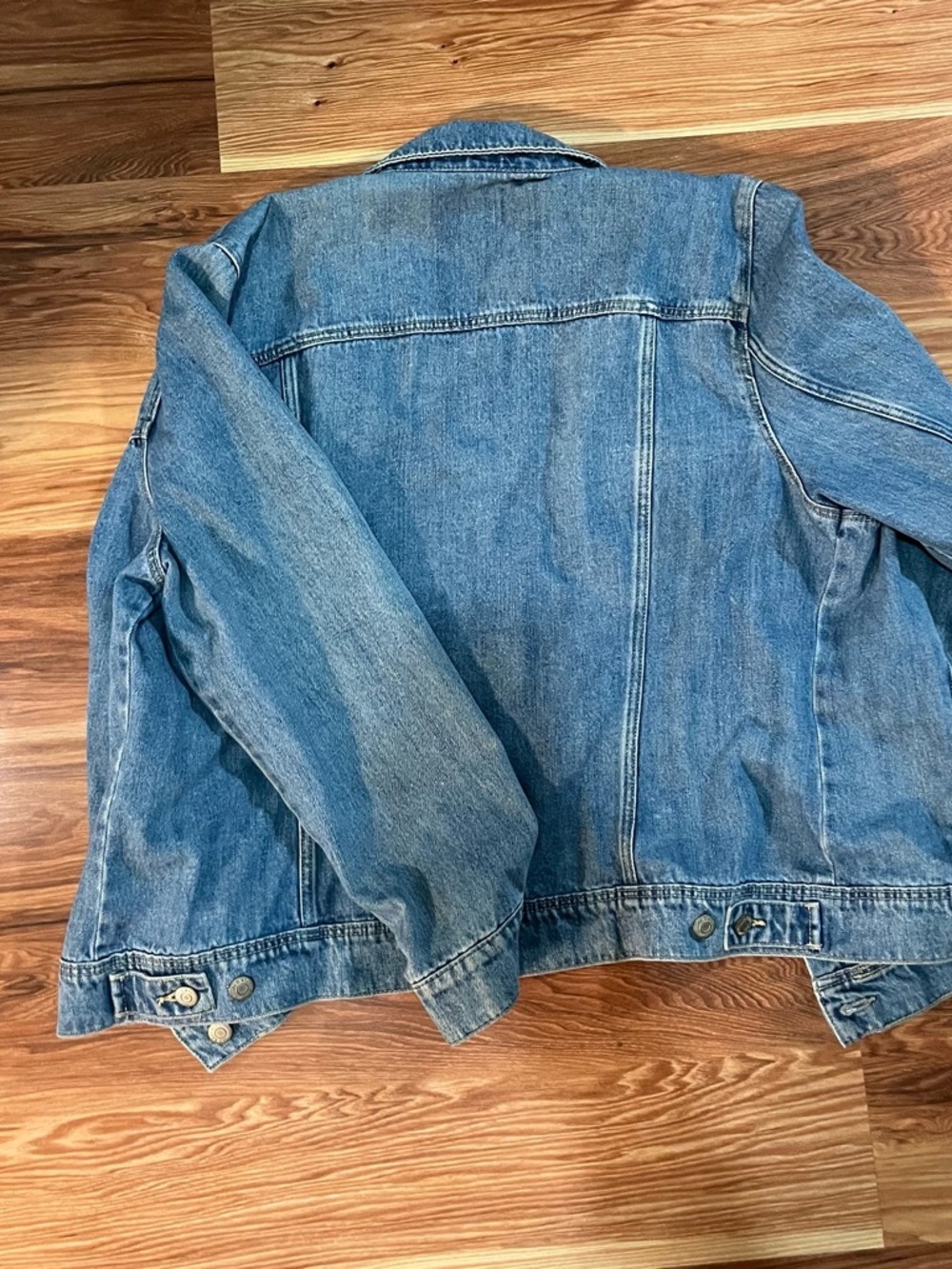 Old Navy Medium Wash Blue Denim Jacket with Subtle Embroidery - Picture 4 of 4
